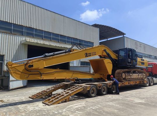 Bauwerk Tiefgräber Langer Boom Arm zum Abriss Hochreichweiterbagger