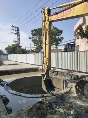 ZH OEM Kundenspezifischer Q355B 8M 10M 11M 12M Bagger-Langausleger Langausleger-Baggerausleger Bagger-Schiebearm für Flussbaggerarbeiten und -reinigung