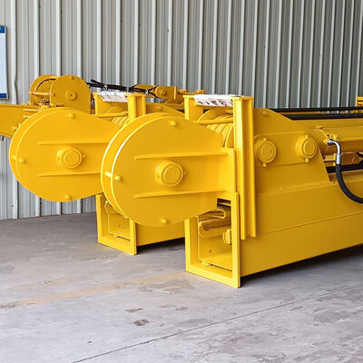 Excavator Telescopic Arm With Clamshell Bucket For Digging Foundation (Exkavator mit Clamshell-Eimer für die Ausgrabung von Fundstücken)